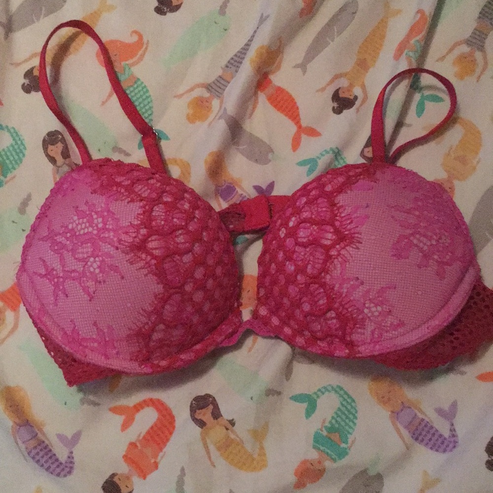 Victoria’s Secret Bombshell Bra
